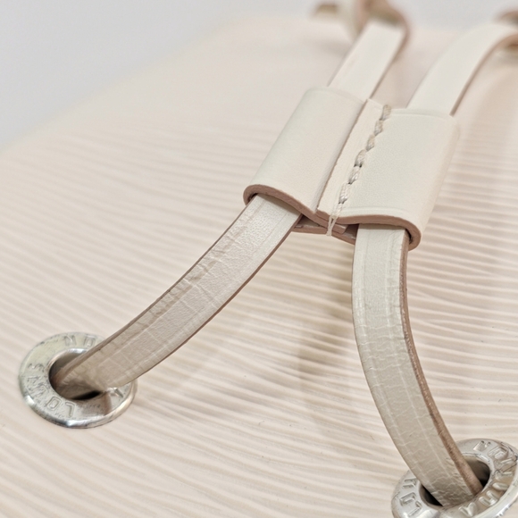 ✨️Authentic Louis Vuitton Neonoe BB Quartz - Picture 12 of 14